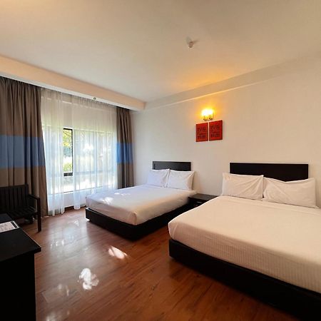 Hotel Erya By Suria Hot Spring Bentong Esterno foto