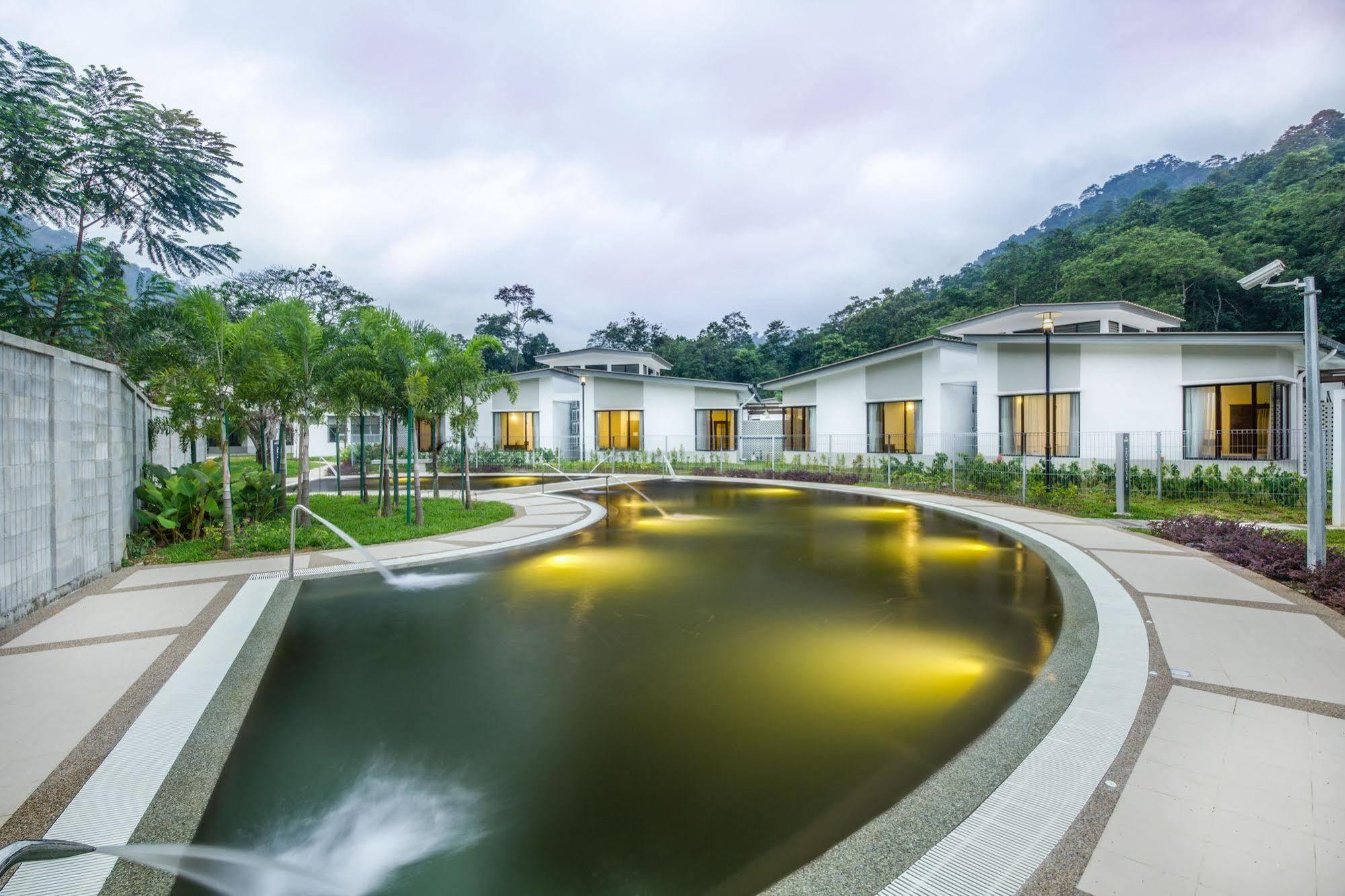Hotel Erya By Suria Hot Spring Bentong Esterno foto